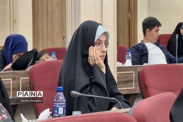 آیین افتتاحیه مسابقه درس‌هایی از قرآن در قم