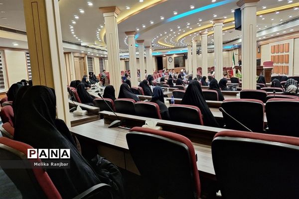 آیین افتتاحیه مسابقه درس‌هایی از قرآن در قم