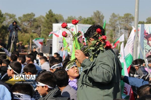 آیین افتتاحیه اردوهای دانش‌آموزی راهیان بهشت در شهر تهران