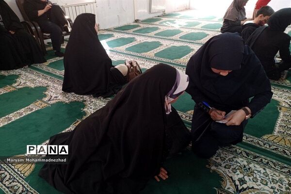 اولین جلسه مجمع انتخابات انجمن اولیاء و مربیان در دبیرستان عصمت