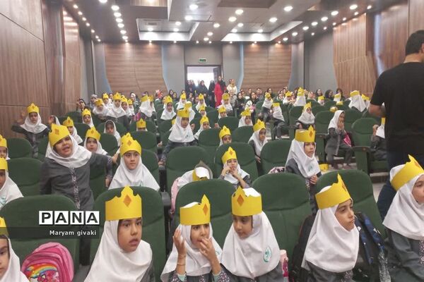 جشن قرآن کریم دانش‌‌‌آموزان دبستان دخترانه حاجیه نوری ملارد