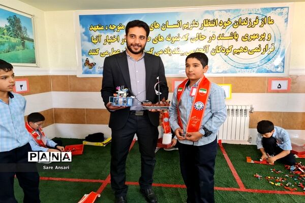اجرای  لیگ دانش‌آموزی نوآوران امروز، سازندگان فردا برای اولین بار در شیراز