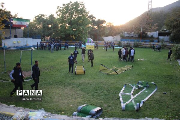 برگزاری بازی‌های تاما توسط دانش‌آموزخبرنگاران پانای لرستان در اردوگاه شهید باهنر تهران