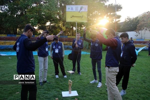 برگزاری بازی‌های تاما توسط دانش‌آموزخبرنگاران پانای لرستان در اردوگاه شهید باهنر تهران