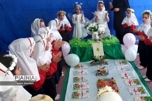 جشن قرآن کلاس اولی‌ها در دبستان دخترانه سما ۲ رودهن