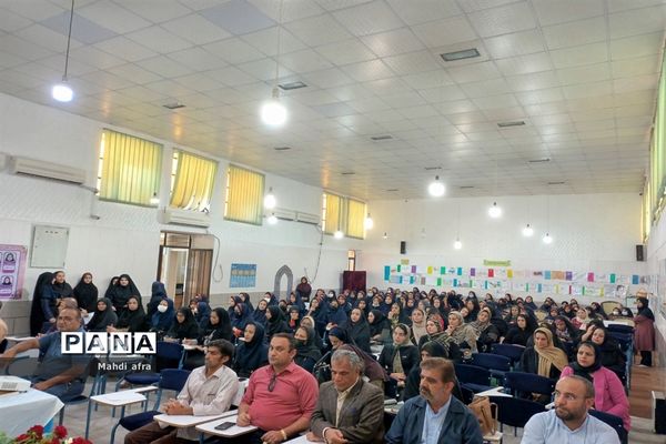 نواخته شدن زنگ هفته پیوند اولیا و مربیان در مدارس شهرستان بهبهان