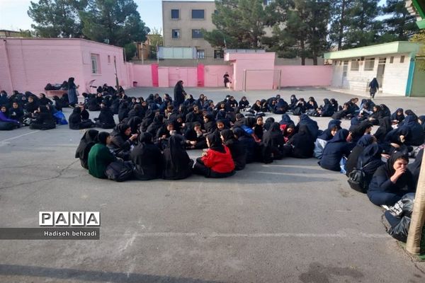 جشنواره غذا و مسابقات ورزشی درآموزشگاه آیت‌الله گلپایگانی اسلامشهر