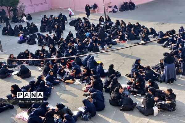 جشنواره غذا و مسابقات ورزشی درآموزشگاه آیت‌الله گلپایگانی اسلامشهر