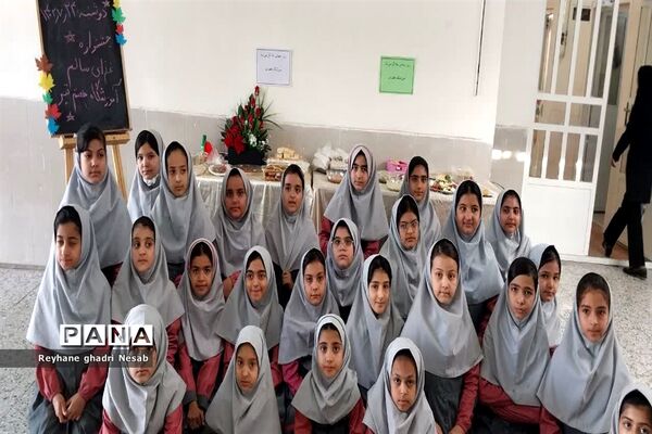 جشنواره غذا سالم و مفید در آموزشگاه هفتم تیر