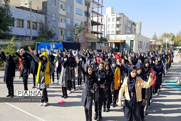 بازدید مسئولین آموزش و پرورش ناحیه ۷ از طرح پیش به سوی تندرستی جسم و روان