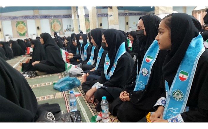 همایش ۱۰۰۰ نفری دختران انقلاب در زابل/فیلم