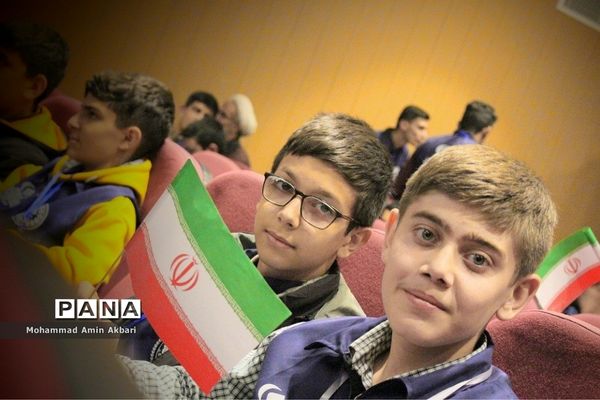 حضور پسران خبرنگار پانا شهرستان‌های تهران در اردوی ملی آموزش دانش‌آموز خبرنگاران
