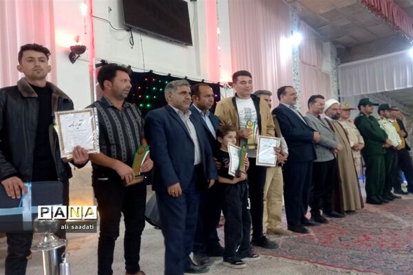 آیین تجلیل از نخبگان و افتخار آفرینان کنکور سراسری ۱۴۰۲ هزار مسجد-شهرستان کلات