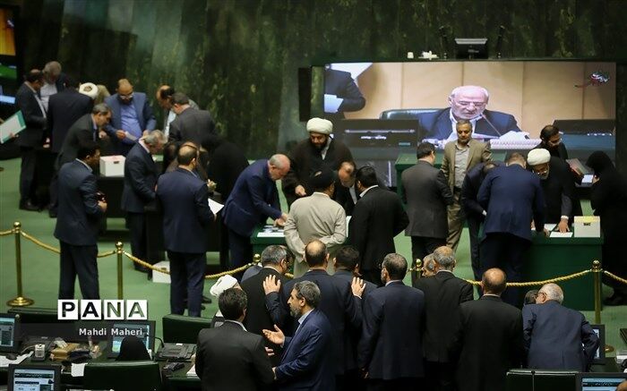 وزارت بهداشت مکلف به راه اندازی پایگاه قواعد سلامت در کشور شد