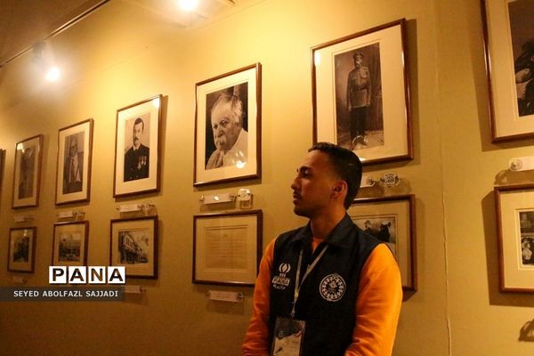 بازدید دانش‌آموز خبرنگاران پسر پانا از موزه سینما