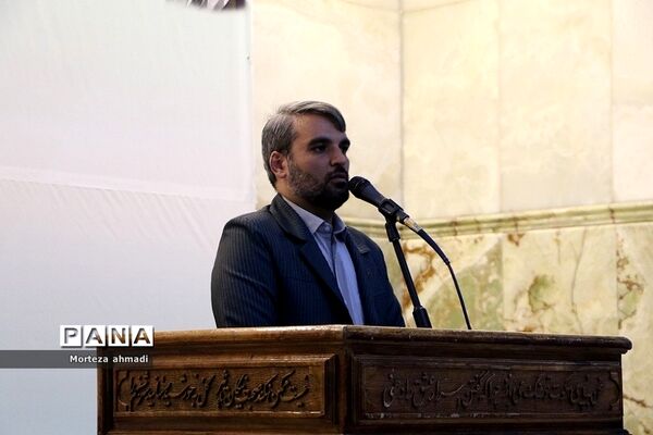 بزرگداشت هفته اولیا و مربیان و تجدید میثاق با آرمان‌های امام راحل در مرقد امام خمینی(ره)