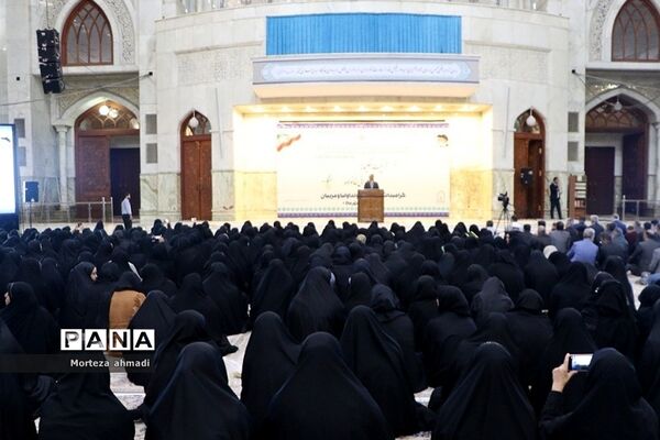 بزرگداشت هفته اولیا و مربیان و تجدید میثاق با آرمان‌های امام راحل در مرقد امام خمینی(ره)