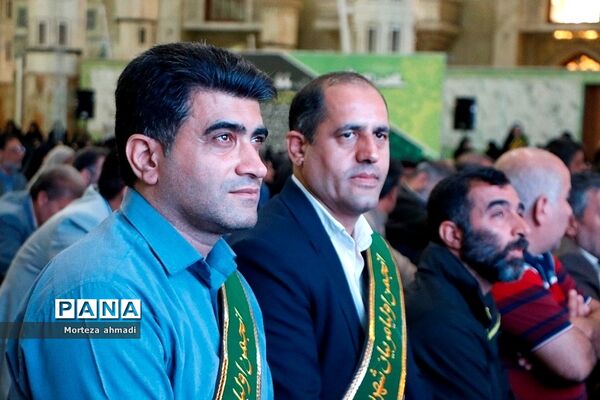 بزرگداشت هفته اولیا و مربیان و تجدید میثاق با آرمان‌های امام راحل در مرقد امام خمینی(ره)