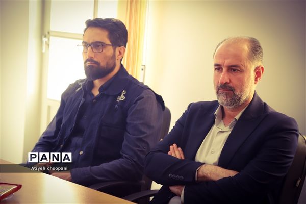 دیدار معاون پرورشی و فرهنگی آموزش و پرورش شهر تهران با دانش‌آموز خبرنگاران پانا