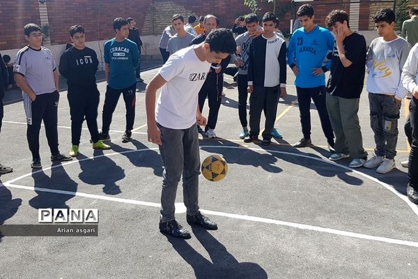 مسابقات ورزشی درون مدرسه‌ای در دبیرستان دانش شهریار
