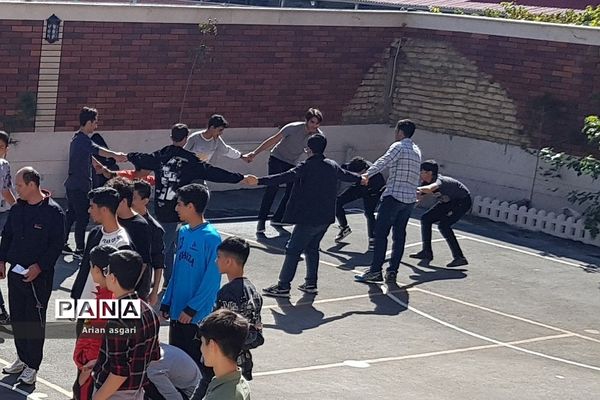 مسابقات ورزشی درون مدرسه‌ای در دبیرستان دانش شهریار