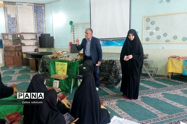 مراسم ولادت حضرت‌ عبدالعظیم حسنی(ع) در دبیرستان حجاب ناحیه‌یک شهرری