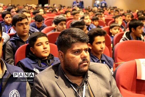 حضور 32 دانش‌آموز خبرنگار استان کرمان در اردوی ملی خبرنگاران