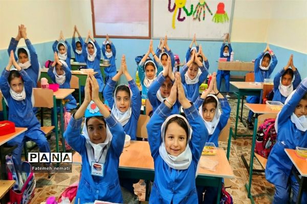 برگزاری جشنواره غذای سالم در دبستان دخترانه کوثر ملارد