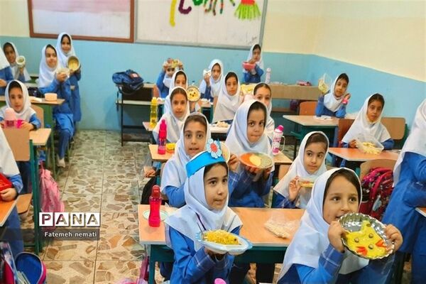 برگزاری جشنواره غذای سالم در دبستان دخترانه کوثر ملارد