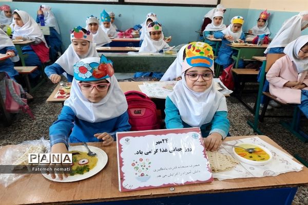 برگزاری جشنواره غذای سالم در دبستان دخترانه کوثر ملارد