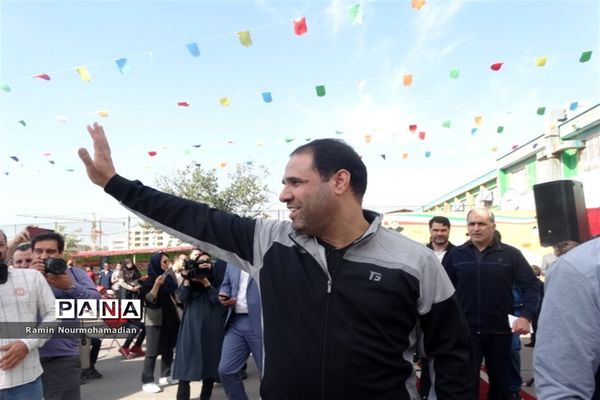 آیین آغاز مسابقات ورزشی دانش‌آموزان سراسر کشور به میزبانی آموزش و پرورش منطقه9 شهر تهران