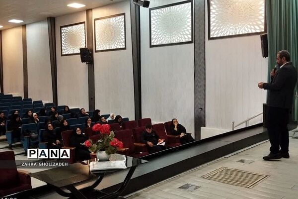 همایش آموزگاران و دبیران تربیت بدنی مدارس کهریزک