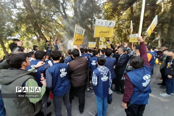 حمایت دانش آموز خبرنگاران از مردم فلسطین