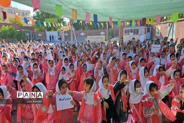نذر آب دانش‌آموزان آباده برای کودکان غزه