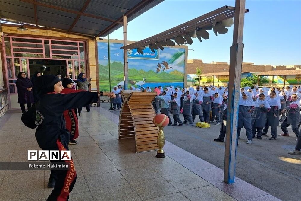 برگزاری روز تربیت‌بدنی در دبستان دخترانه شهید هادی آریایی ناحیه یک