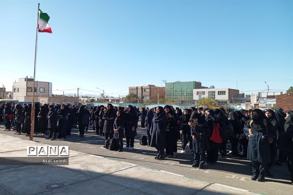گرامیداشت هفته بهداشت و روان در دبیرستان فرهنگ مرحوم فخرایی شهرستان کاشمر