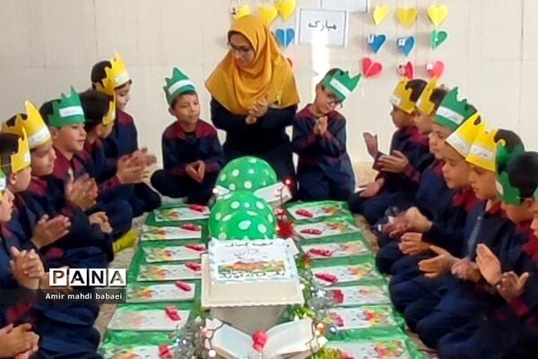 جشن قرآن کلاس اولی‌ها در دبستان هموطن۲_ رودهن