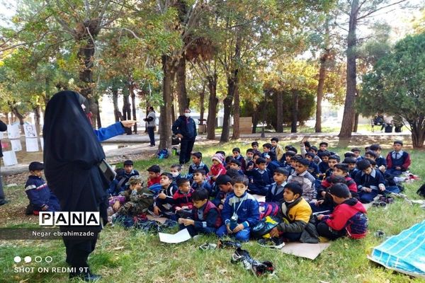 اردوی دبستان نواب صفوی جاجرم به‌مناسبت هفته سلامت و روان