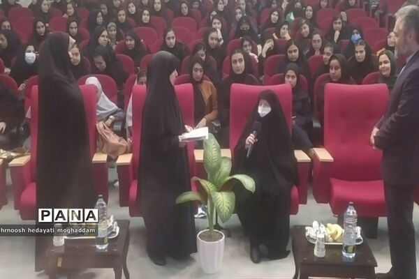 برگزاری مراسم تقدیر از دانش‌آموزان منتخب مسابقات فرهنگی هنری ناحیه ۷