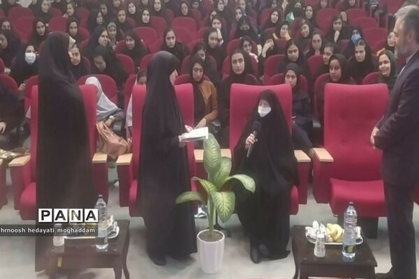 برگزاری مراسم تقدیر از دانش‌آموزان منتخب مسابقات فرهنگی هنری ناحیه ۷