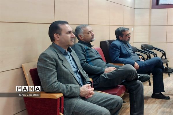 دوره ضمن خدمت با محوریت اخلاق و تربیت در مردم