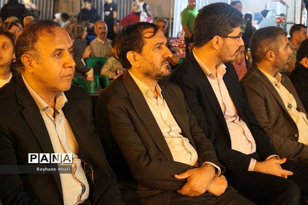 چهارمین جشنواره انار در روستای هدف گردشگری توچال