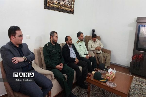 دیدار با خانواده جانبازان و شهدا در یوم الشهدا شهرستان ملارد