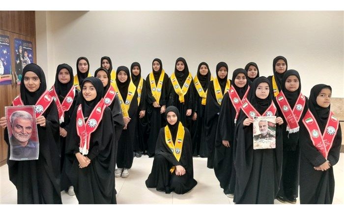 قرائت بیانیه علیه رژیم صهیونیستی توسط دانش‌آموزان سازمان دانش‌آموزی استان اصفهان