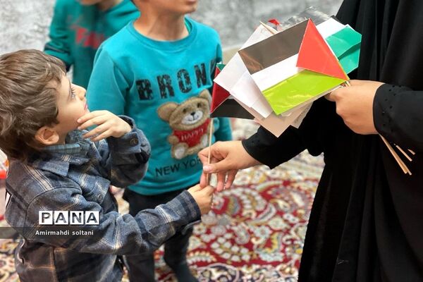 حمایت کودکان تبریز از کودکان فلسطین