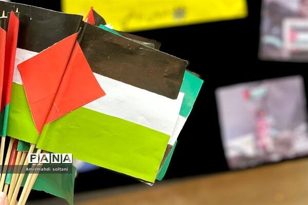 حمایت کودکان تبریز از کودکان فلسطین