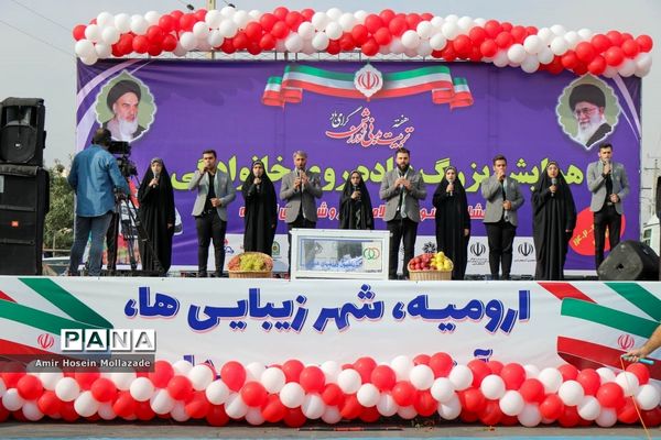 همایش پیاده‌روی خانوادگی در ارومیه