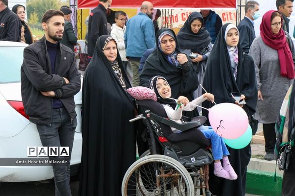 همایش پیاده‌روی خانوادگی در ارومیه