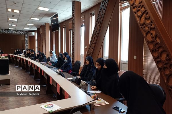 برگزاری جلسه رابطان مدارس ناحیه2 در کانون فارابی