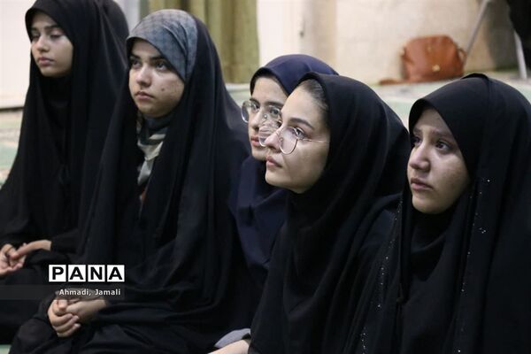 دانش‌آموزان خبرنگار میزبان پرچم حرم ابا عبدالله الحسین (ع) شدند